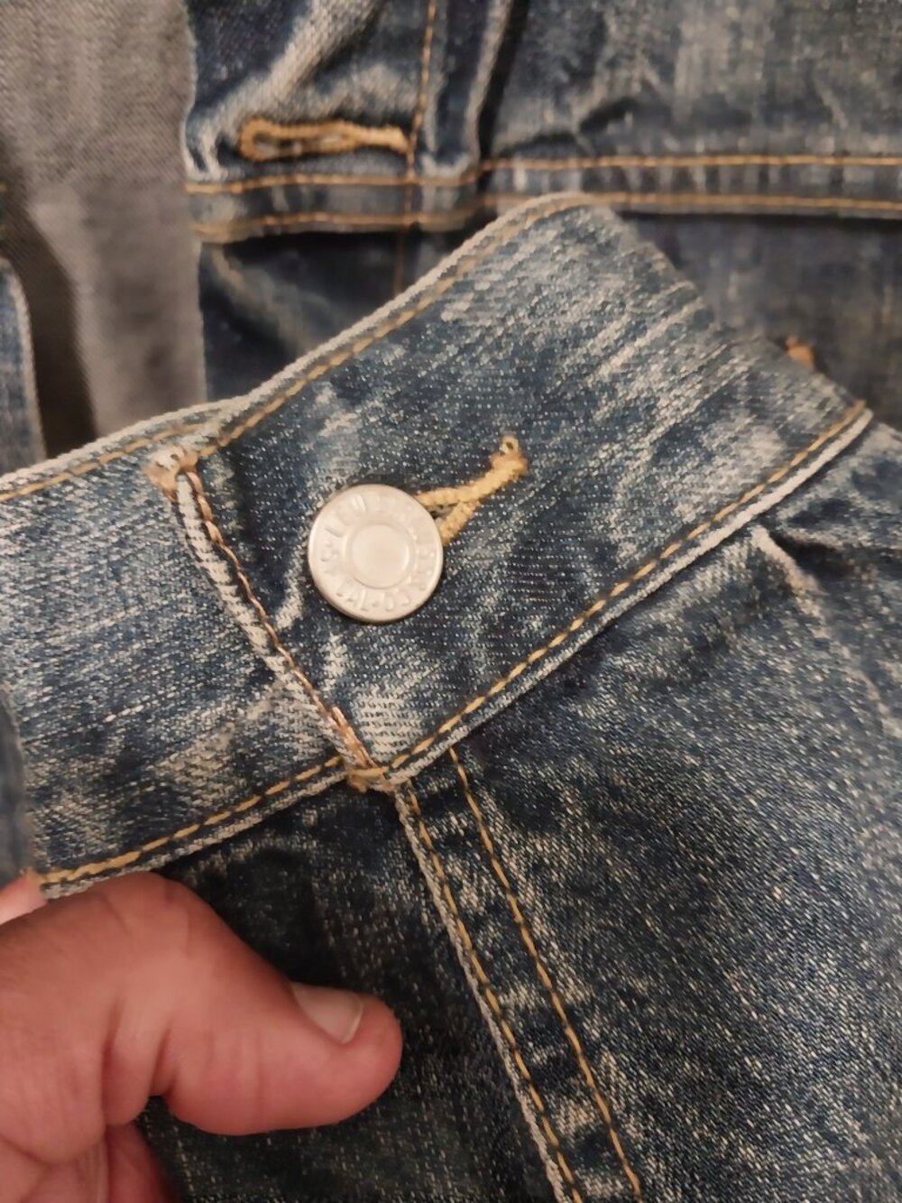 Levi's Strauss Vintage Distressed Jean Jacket - Picture 9 of 12